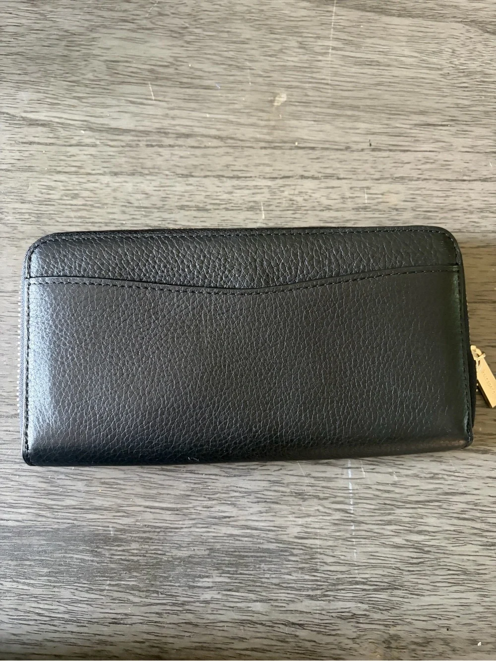kate spade Black Pebbled Leather Zip Around Wallet with Gold Logo